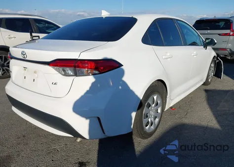 2020 Toyota Corolla Le z USA, uszkodzony, nr VIN 5YFEPRAE6LP107385